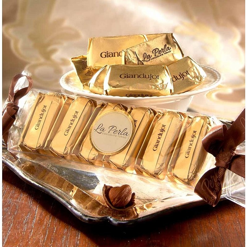 Klasické pralinky Gianduiotti