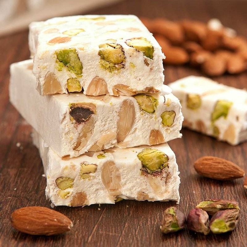  Torrone s pistáciemi a mandlemi