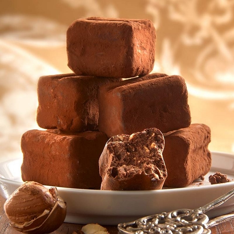 Tartufi s hořkou čokoládou a kakaem