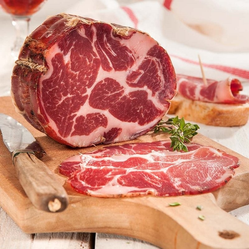 Vepřový krk sušený na vzduchu - v kuse