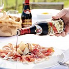 Balzamikový ocet - zralý 20 let v dřevěných sudech