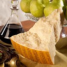 Parmezán v dárkové krabičce, 1kg - vyzrálý 72 měsíců